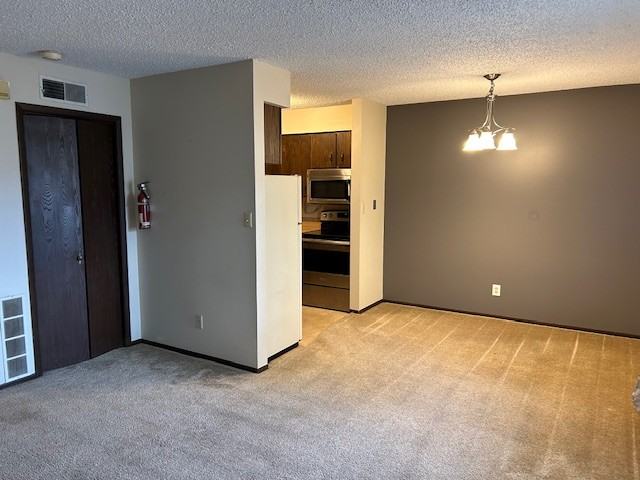 1415 N Main St #2 - Photo 7 of 8