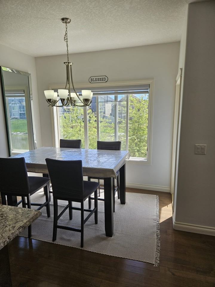 1846 Baywater Street Southwest - Photo 3 of 15