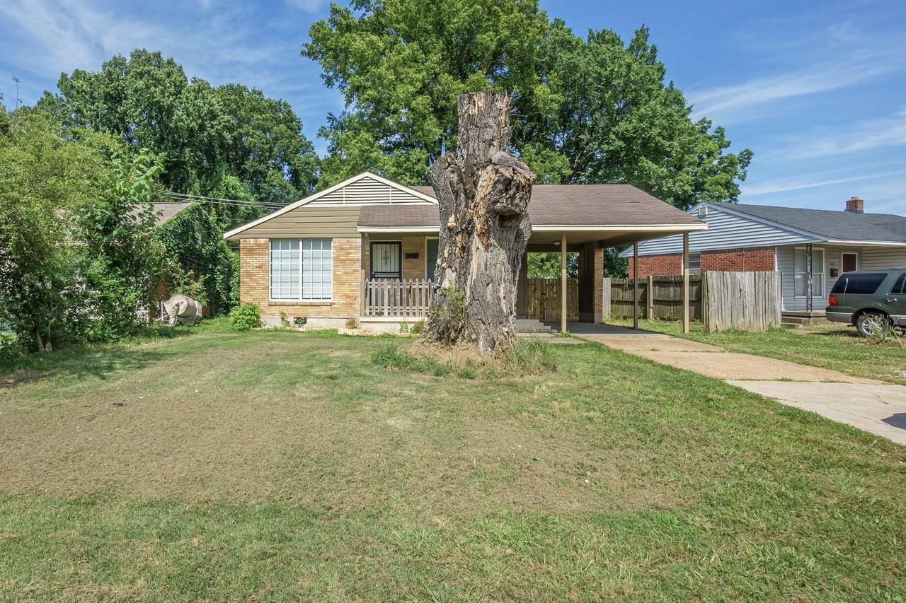 1024 Mendenhall Cv #1 - Photo 2 of 18