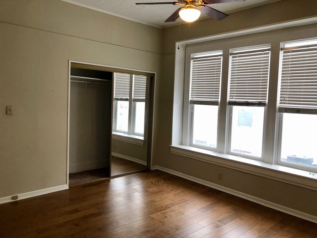 928 S 4th St #1 - Photo 2 of 12