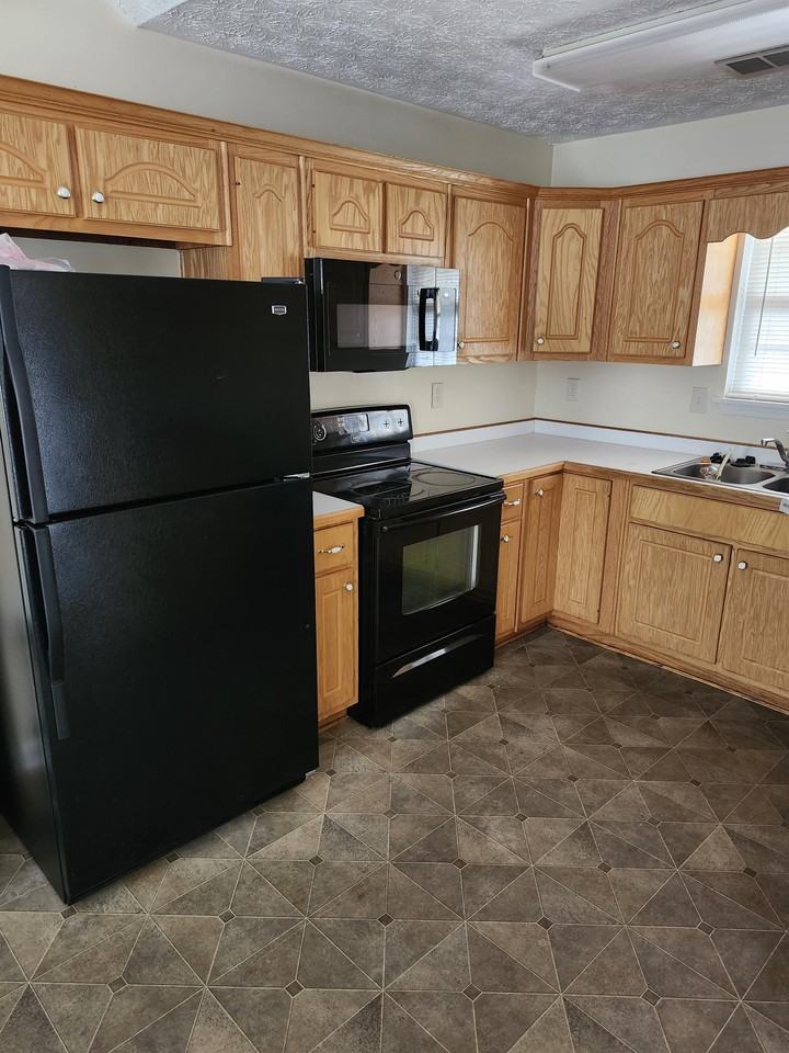 185 Hunters Trce #1 - Photo 3 of 27