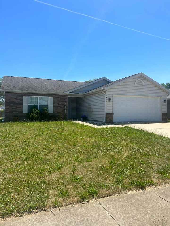 1913 Chamberlin Dr - Photo 2 of 34