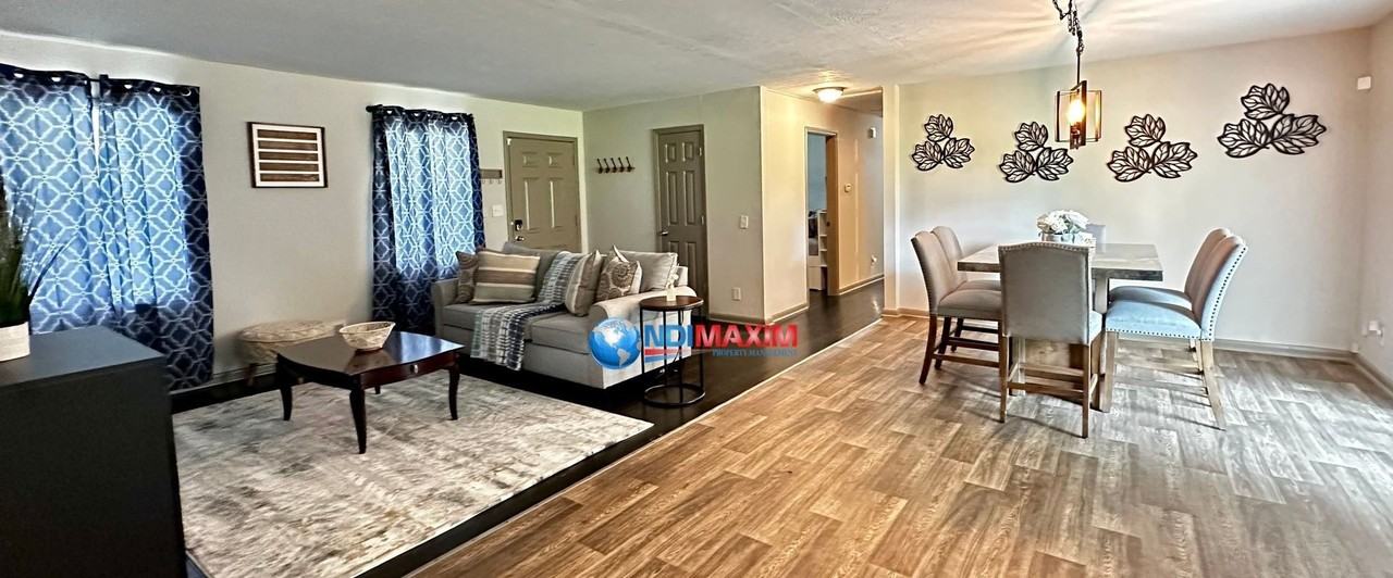 2315 Rockbridge Rd - Photo 2 of 15