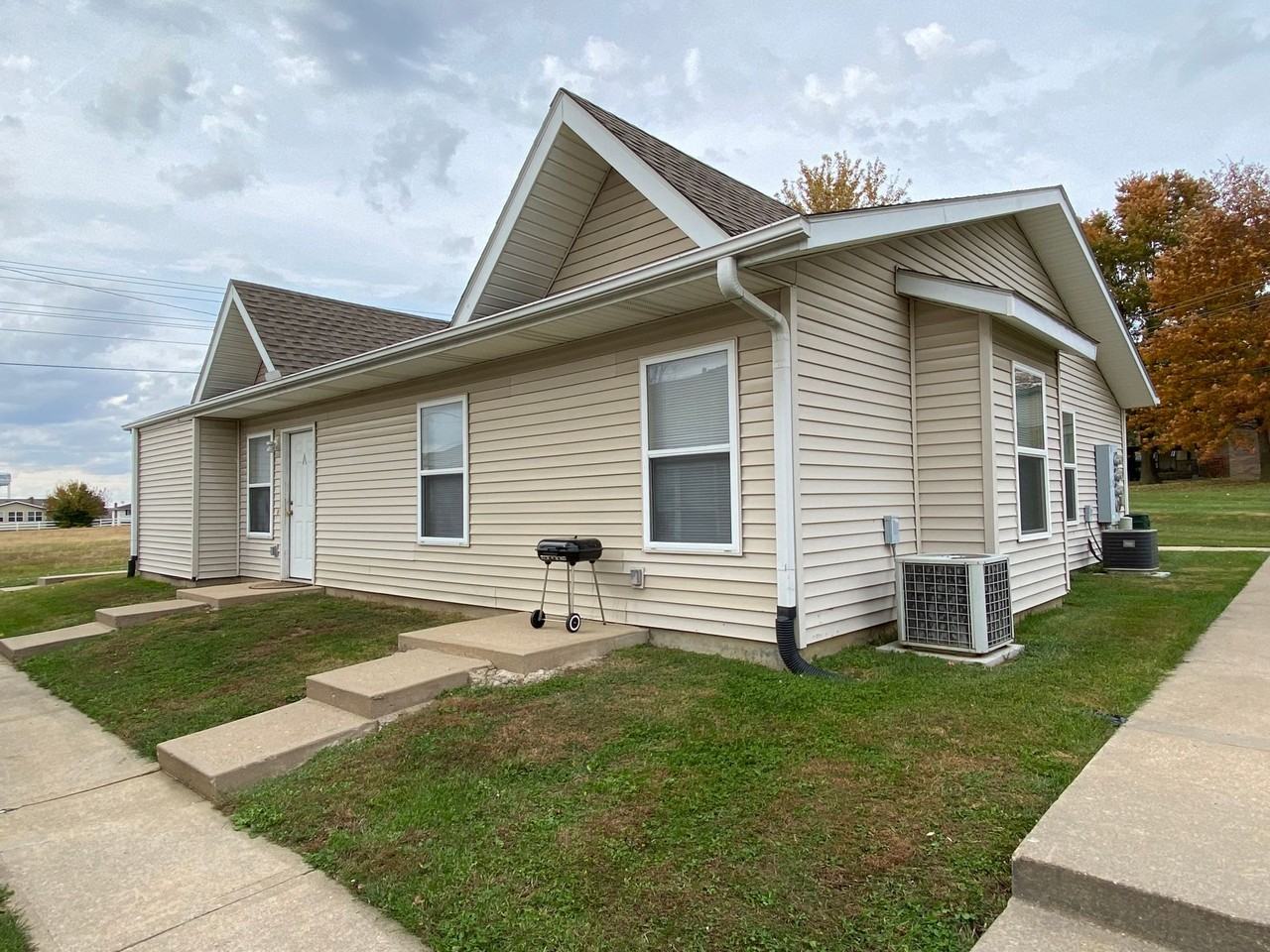 The Hawks - Photo 2 of 3