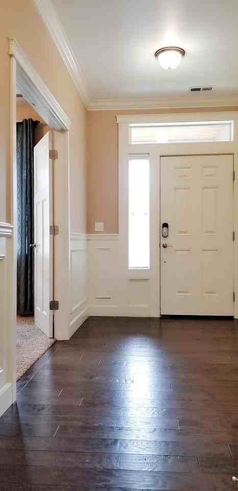3909 19th Ave Ne - Photo 2 of 33