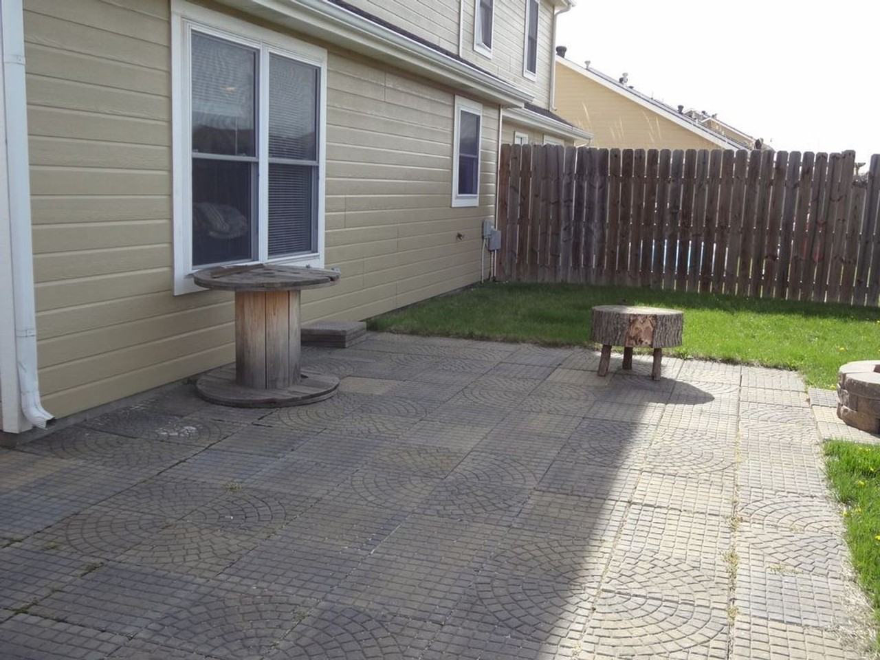 413 Brookmont Dr - Photo 7 of 15