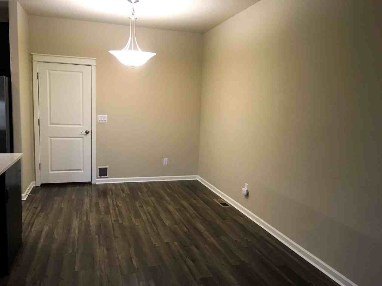 20952 High Desert Ln - Photo 4 of 10