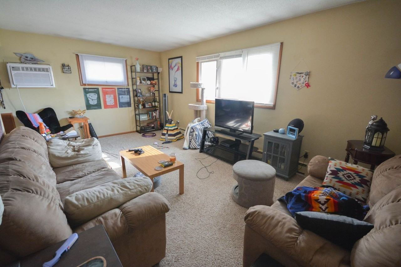 1339 3rd Ave SW - Photo 3 of 11