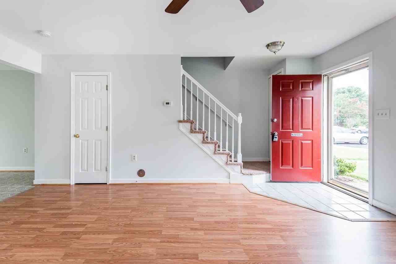 2209 High Bush Cir - Photo 3 of 16