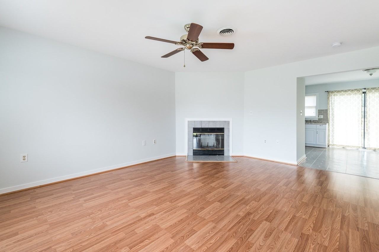 2209 High Bush Cir - Photo 4 of 16