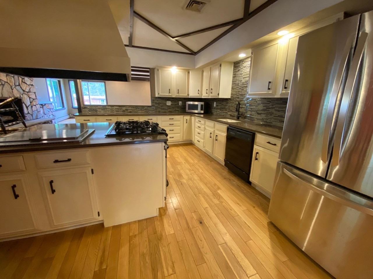 16 Mearns Ave - Photo 2 of 25