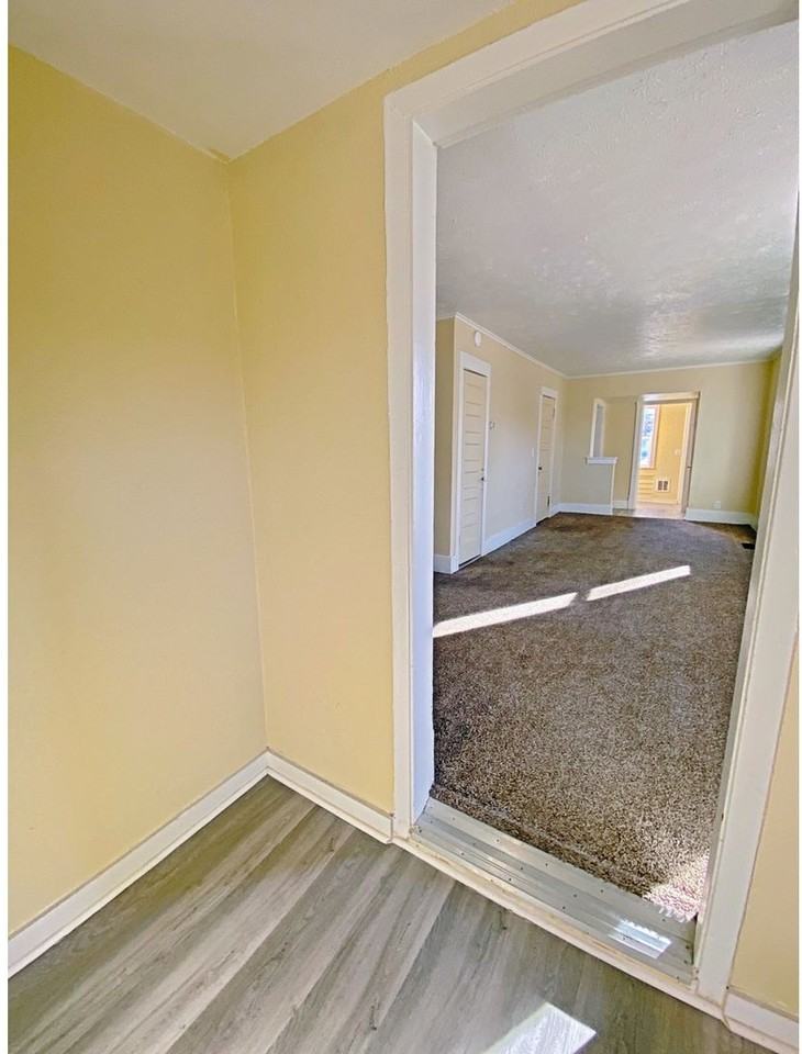 4657 Camden Ave - Photo 4 of 13