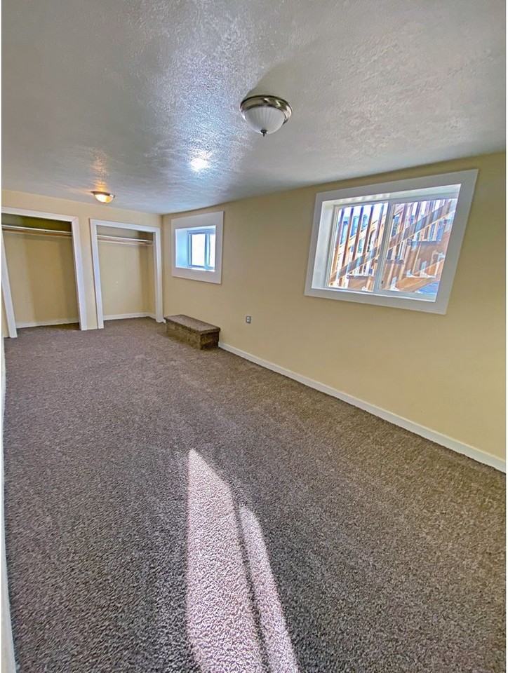 4657 Camden Ave - Photo 6 of 13