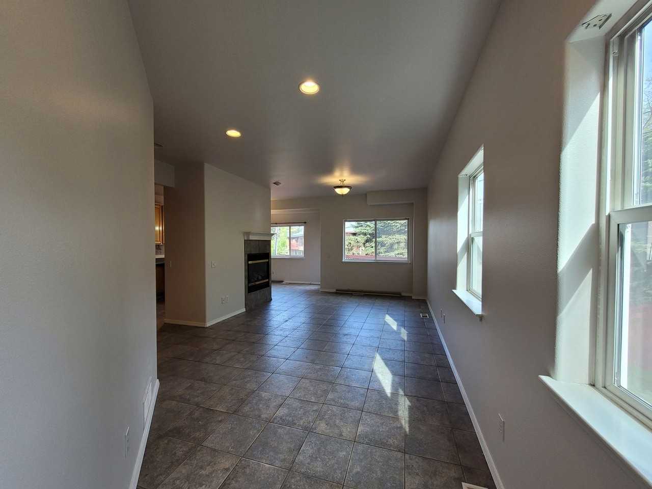 4738 Grumman St - Photo 5 of 24