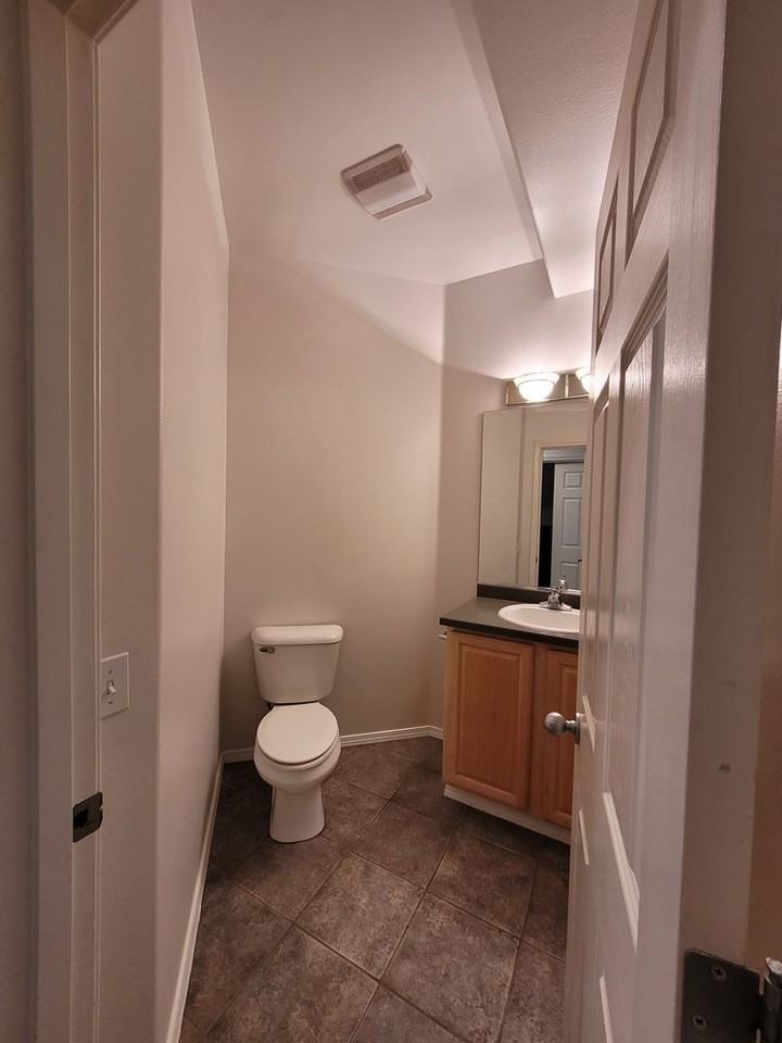 4738 Grumman St - Photo 7 of 24