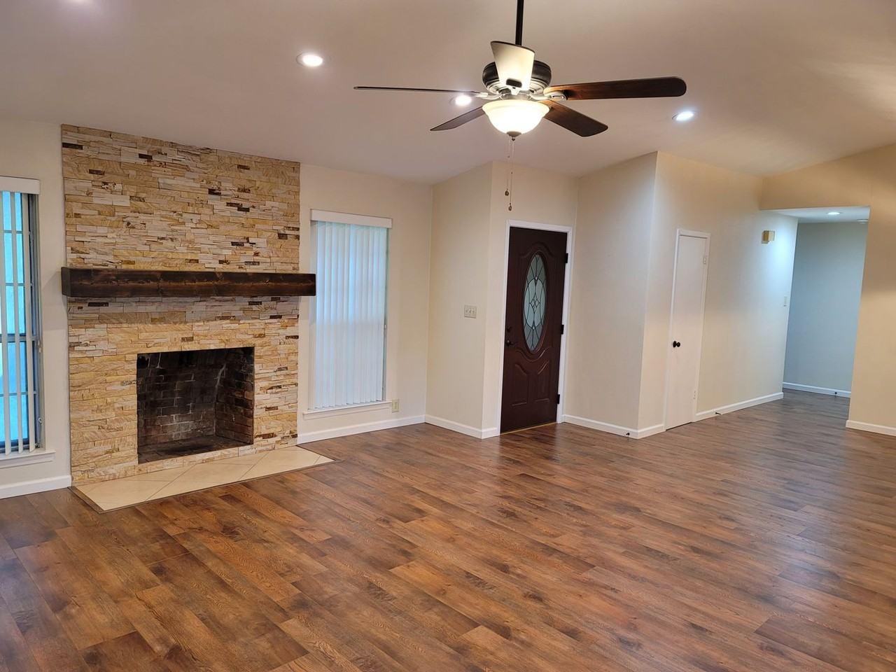 629 Perdido Dr - Photo 2 of 24