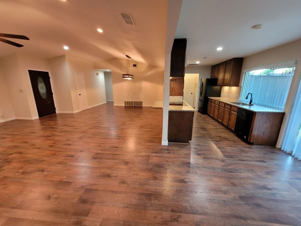 629 Perdido Dr - Photo 4 of 24