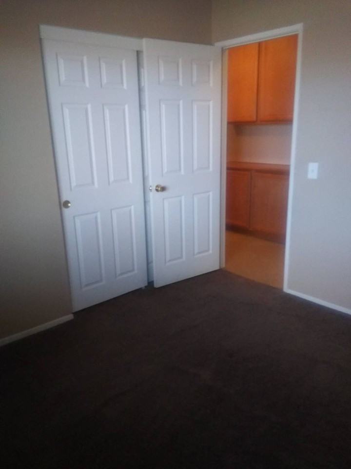 5254 Verenda Ave - Photo 6 of 8