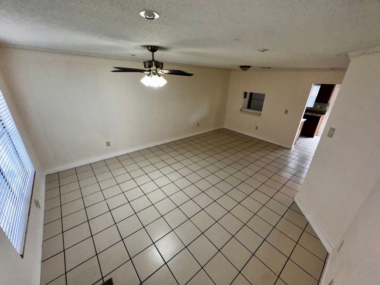 6246 S Bend Sq - Photo 2 of 22