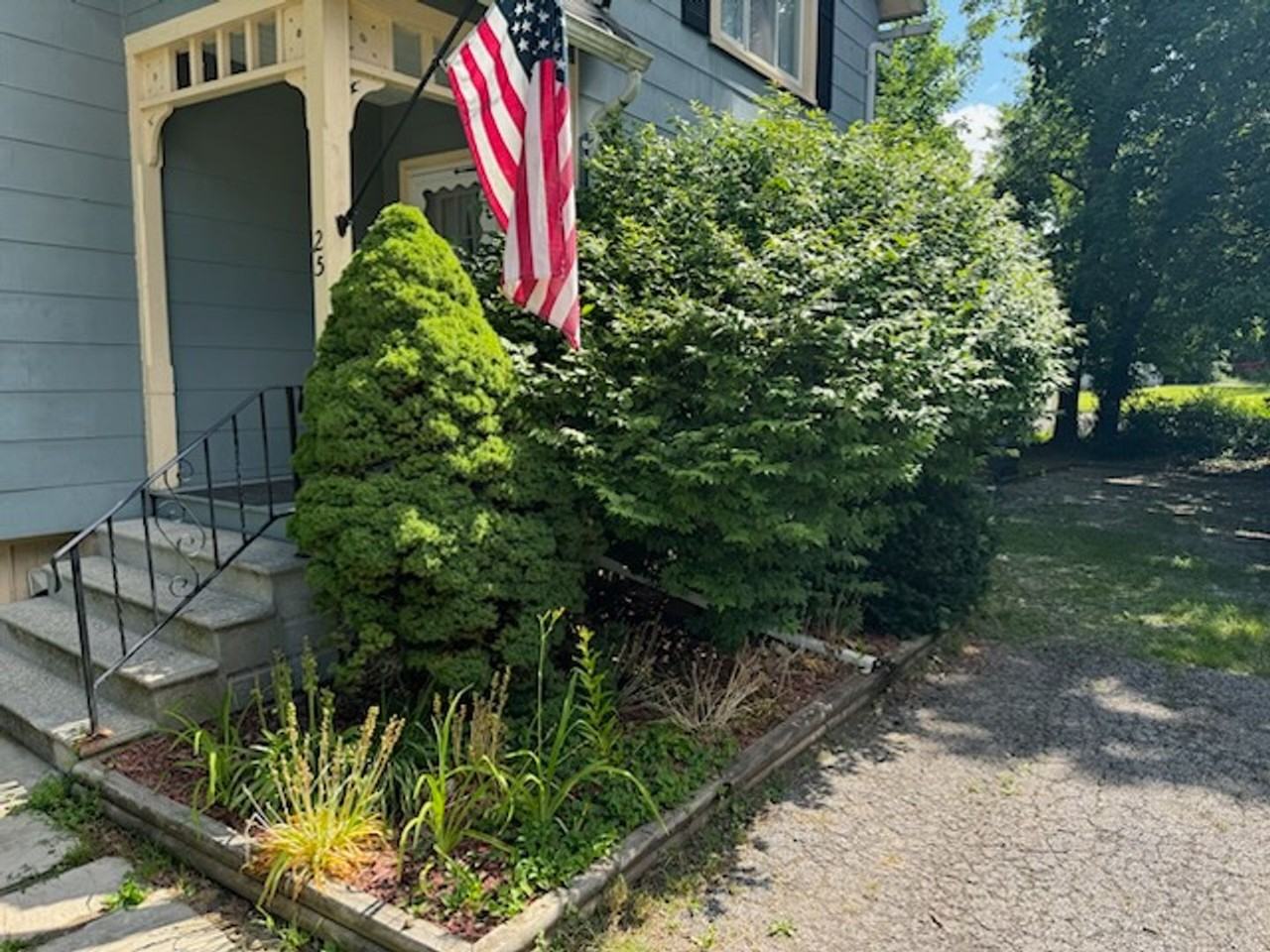 25 N Park St - Photo 3 of 37