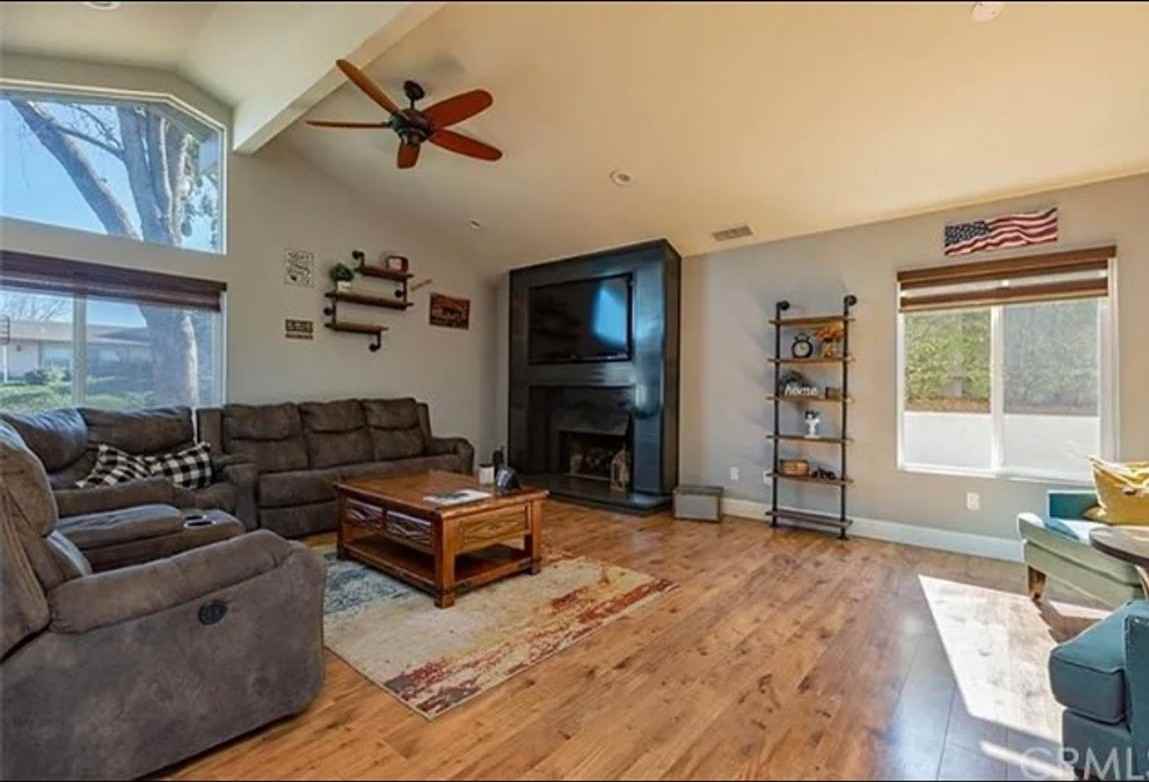 4859 Stillwell Rd - Photo 2 of 11