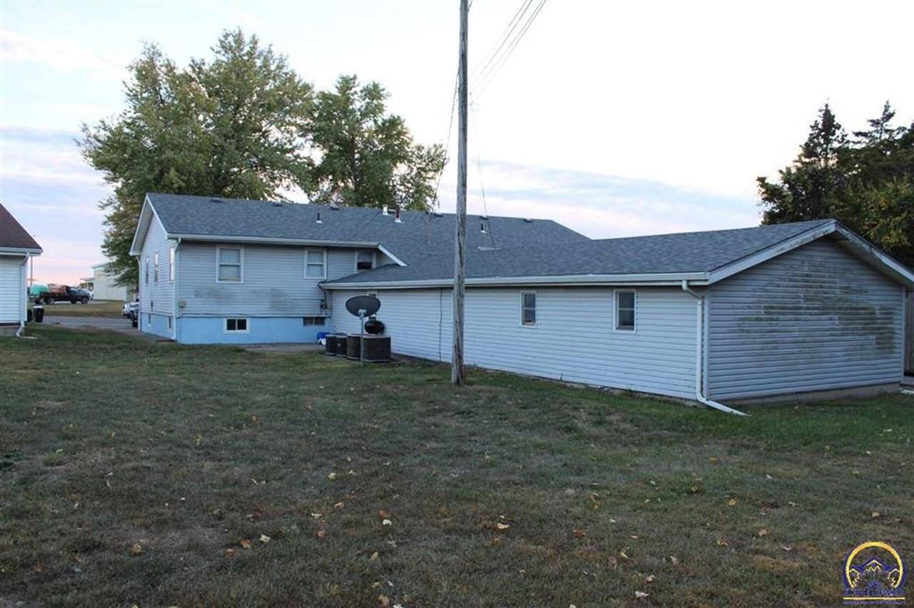 302 W Neosho St - Photo 3 of 18