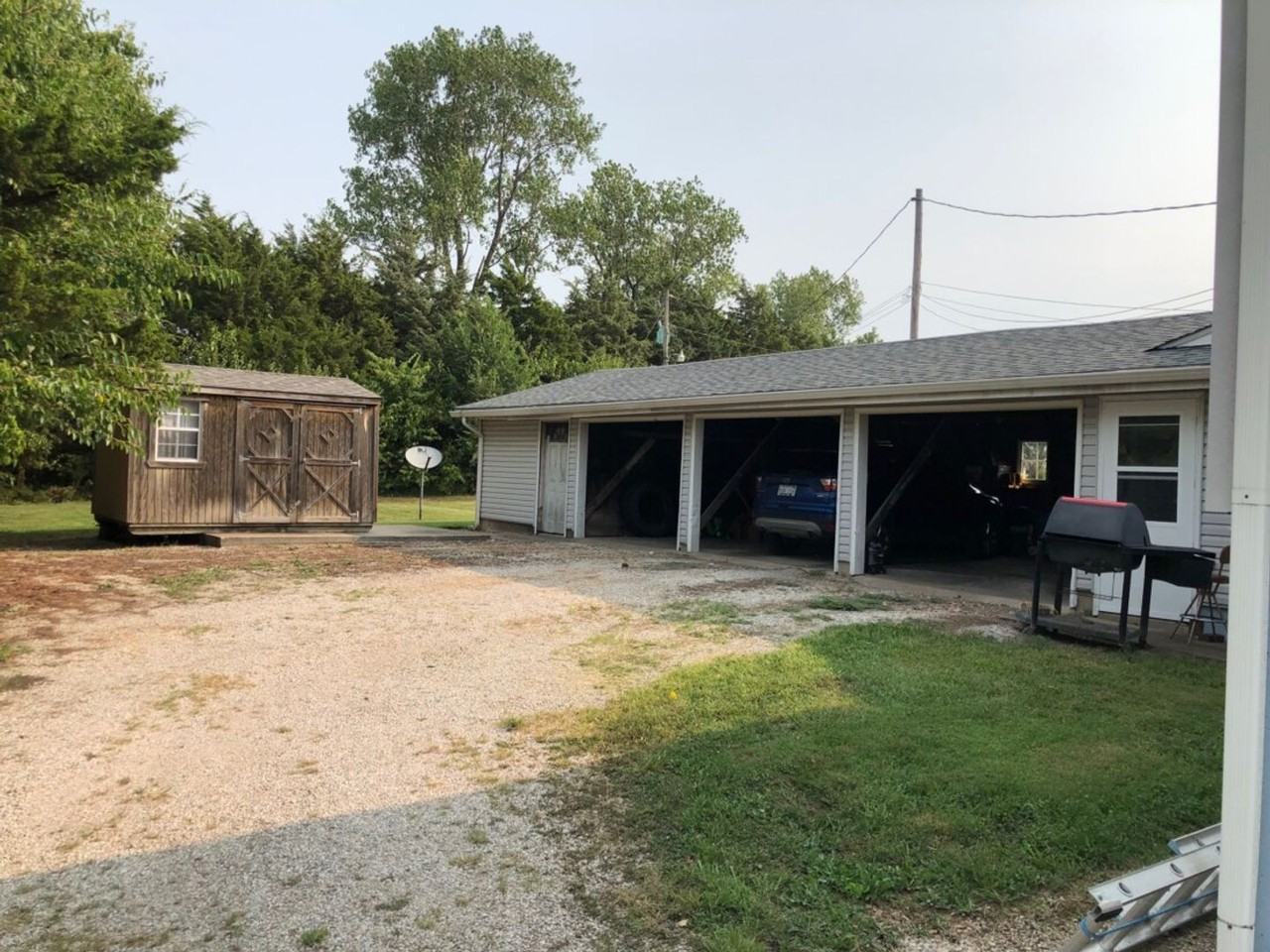 302 W Neosho St - Photo 4 of 18