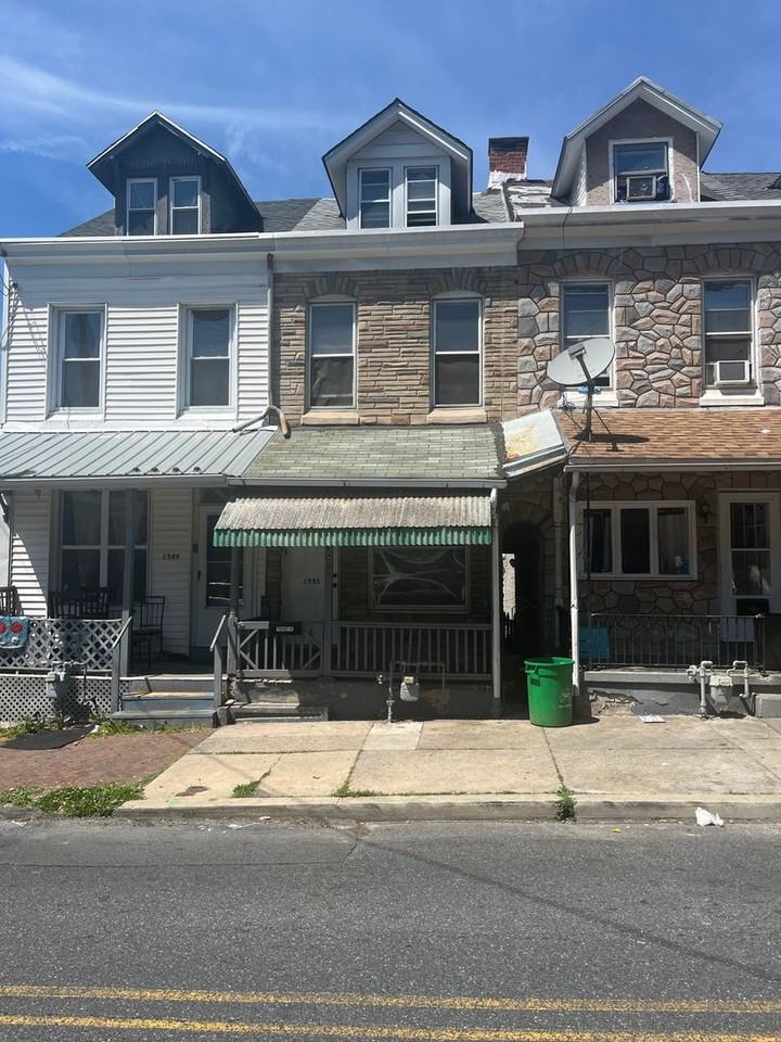 1551 Cotton St - Photo 2 of 17