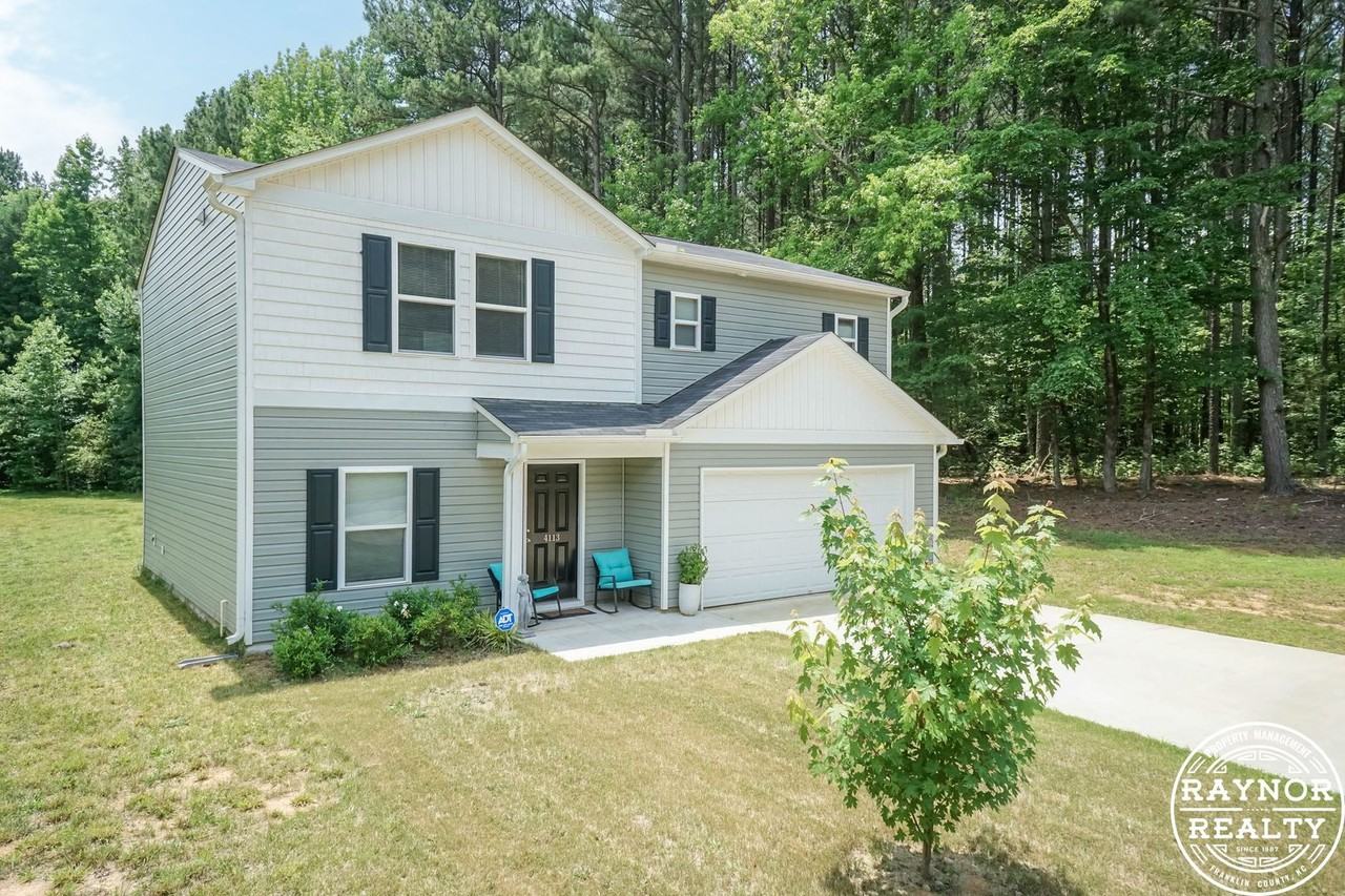4113 Emily Ln - Photo 3 of 43