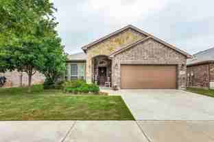 3020 Tamarack Ln - Photo 1 of 1