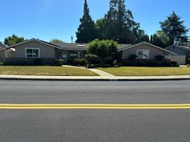 featured image of 161 Warwick Dr