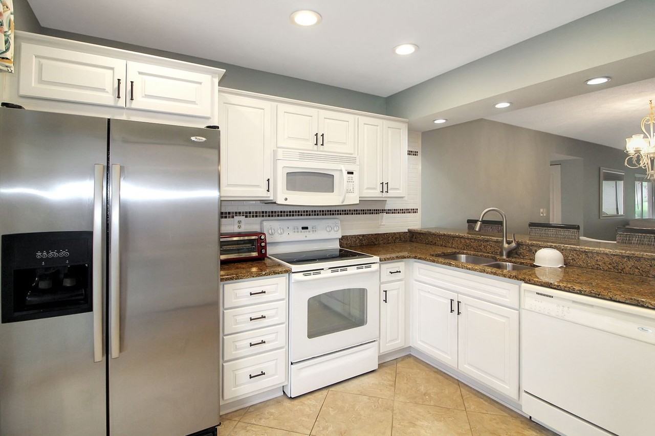 340 Cerromar Way N #3 - Photo 4 of 15