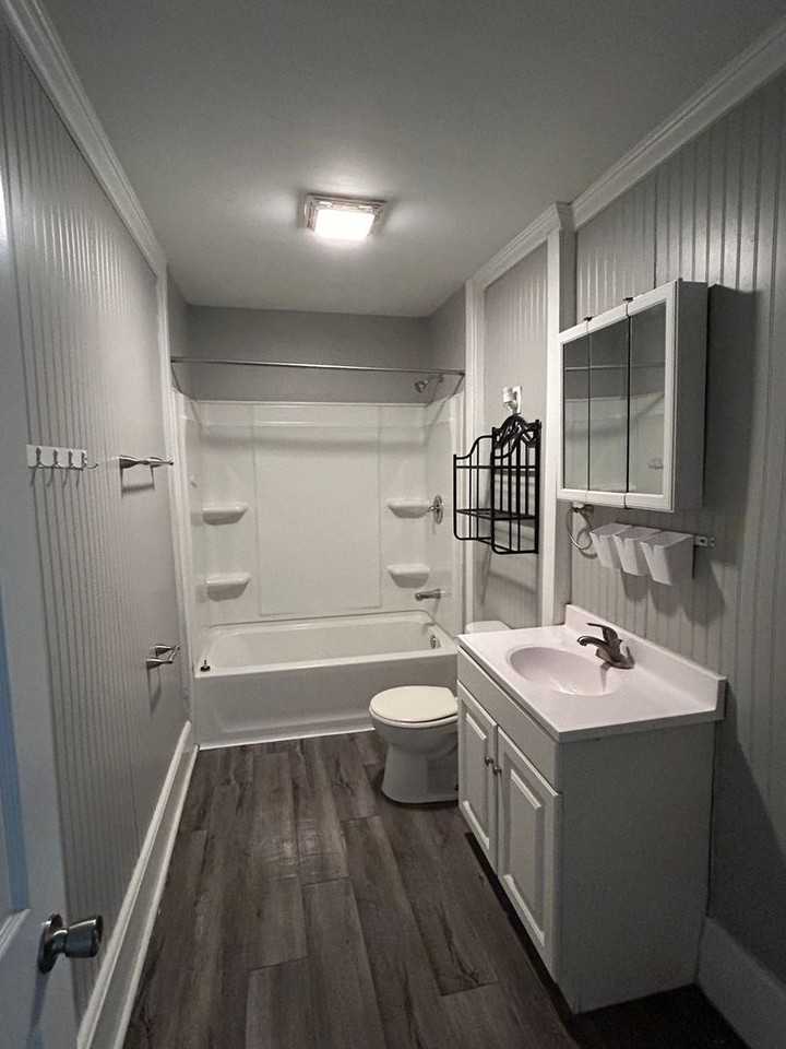 503 W 17th St - Photo 6 of 20
