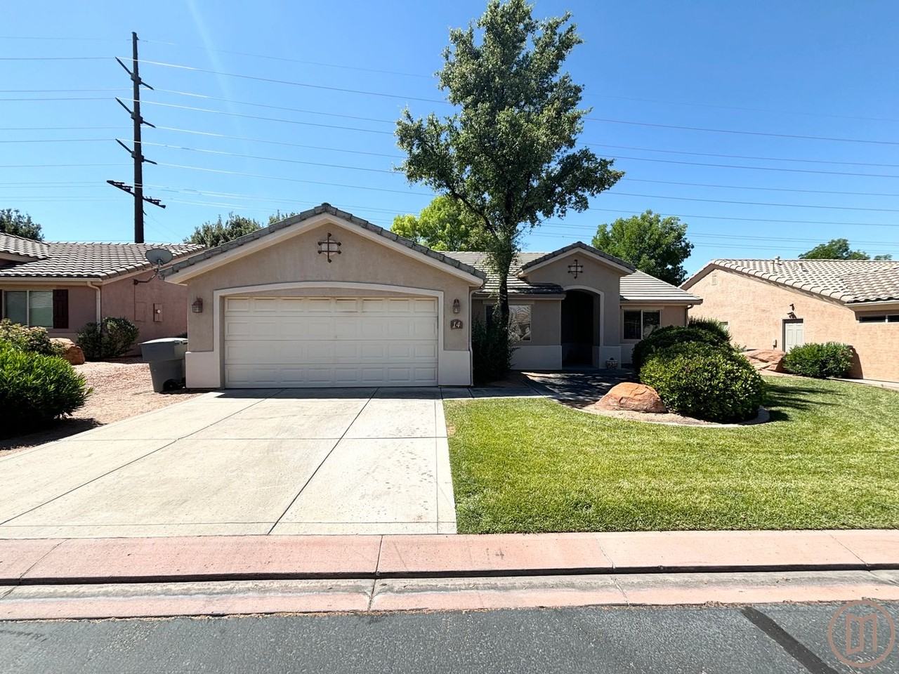 1173 W Snow Canyon Pkwy #14 - Photo 2 of 35