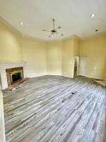 featured image of 1323 Gleneagles Ln