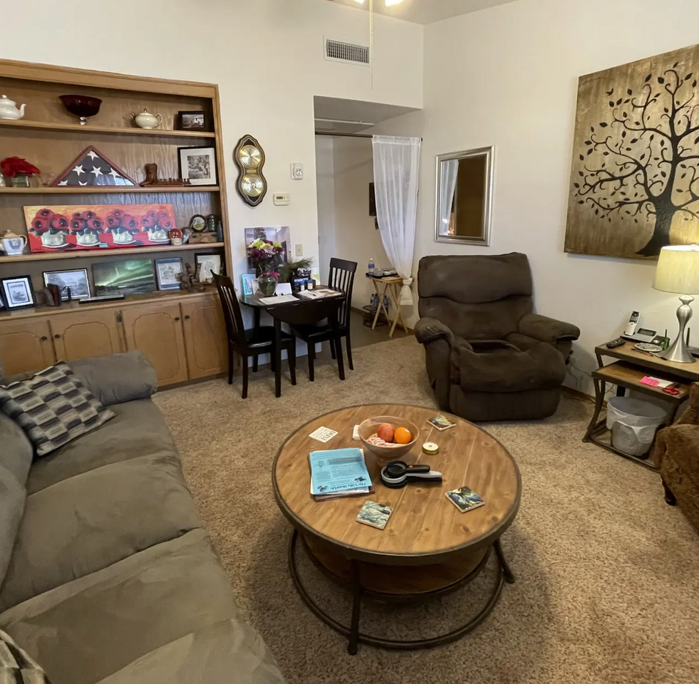 1810 N Washington St - Photo 6 of 14