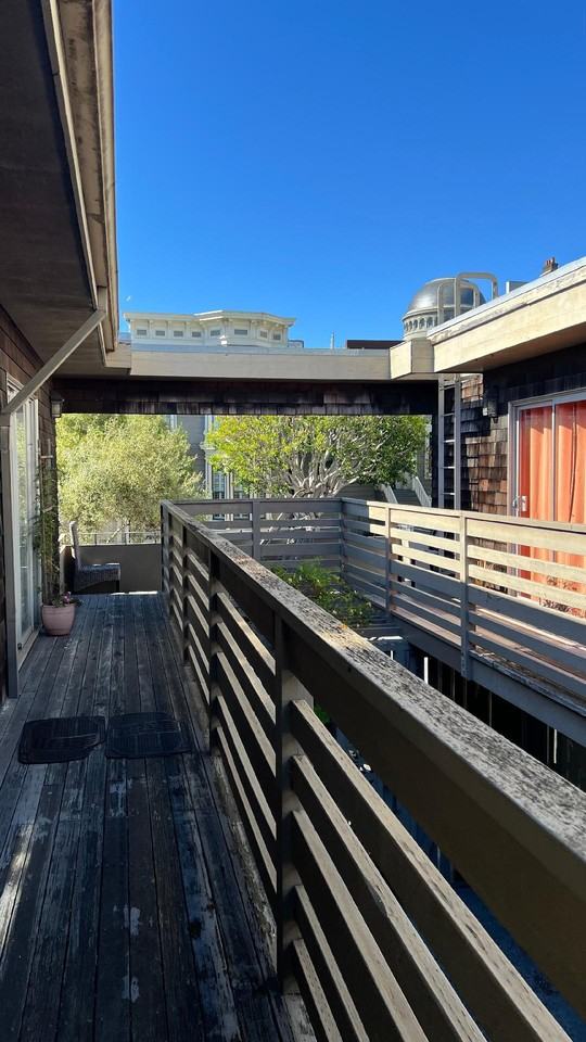 2225 Pine - Photo 4 of 12