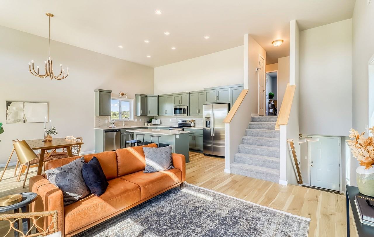 6754 72nd Ave S - Photo 2 of 48