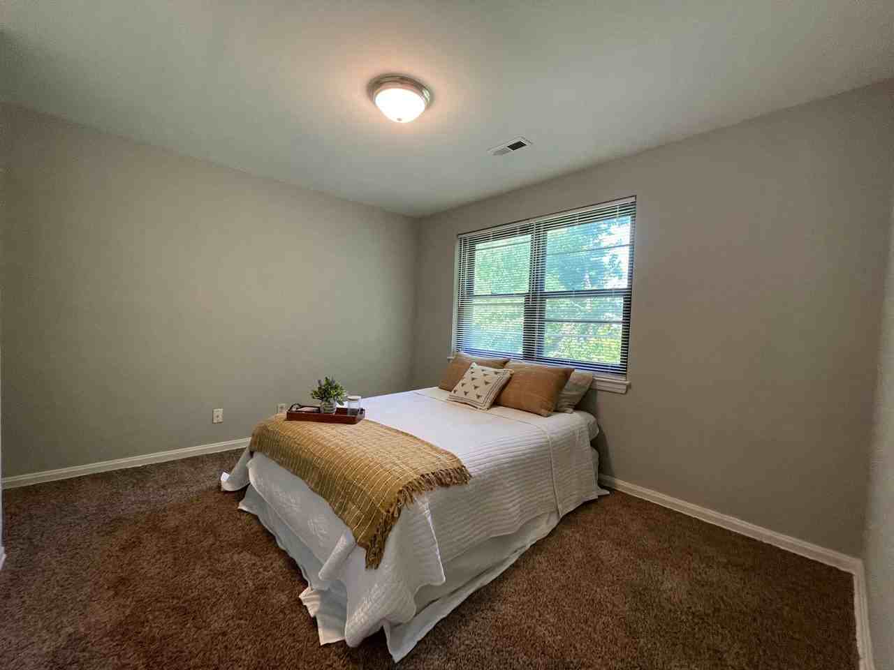 Avonlea Park Court - Photo 2 of 22