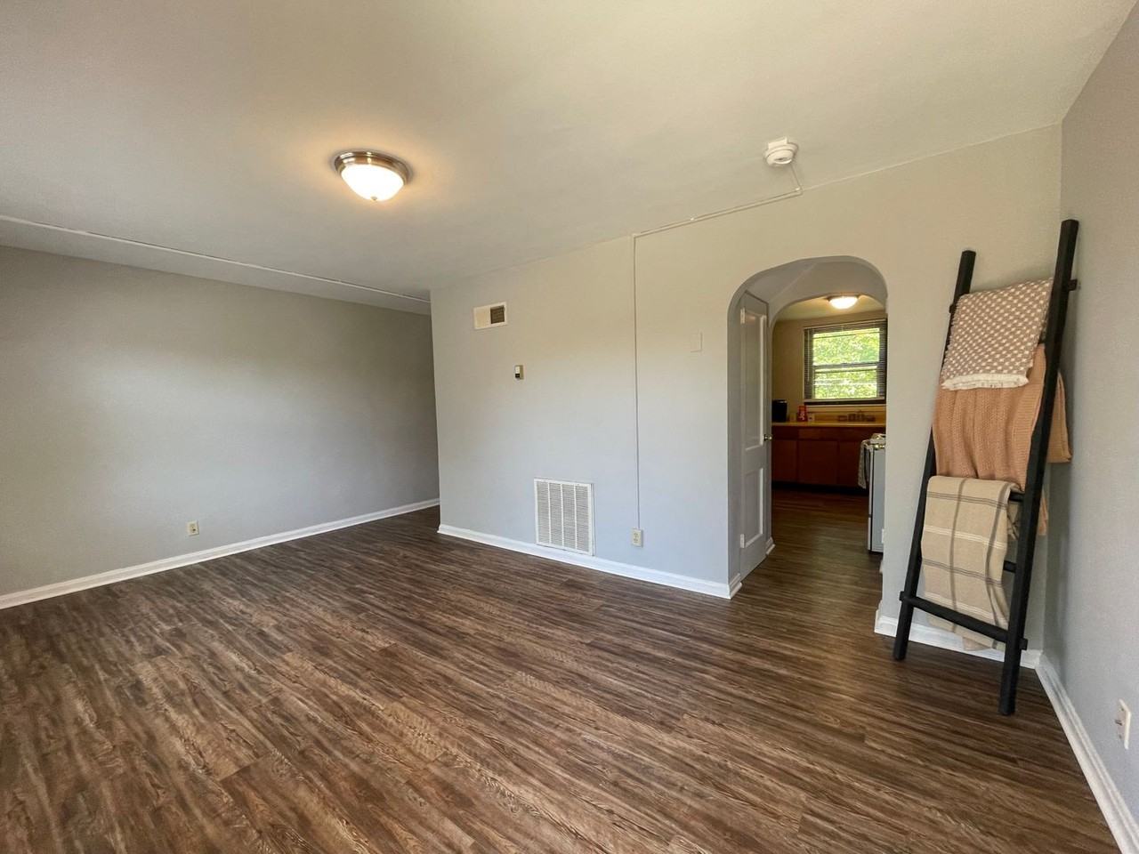 Avonlea Park Court - Photo 3 of 22