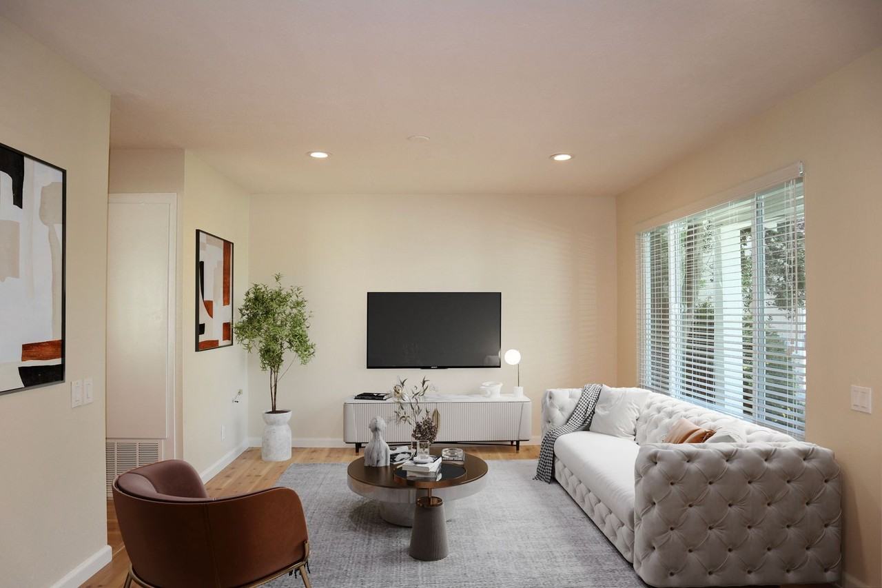 33057 Compton Ct - Photo 2 of 18