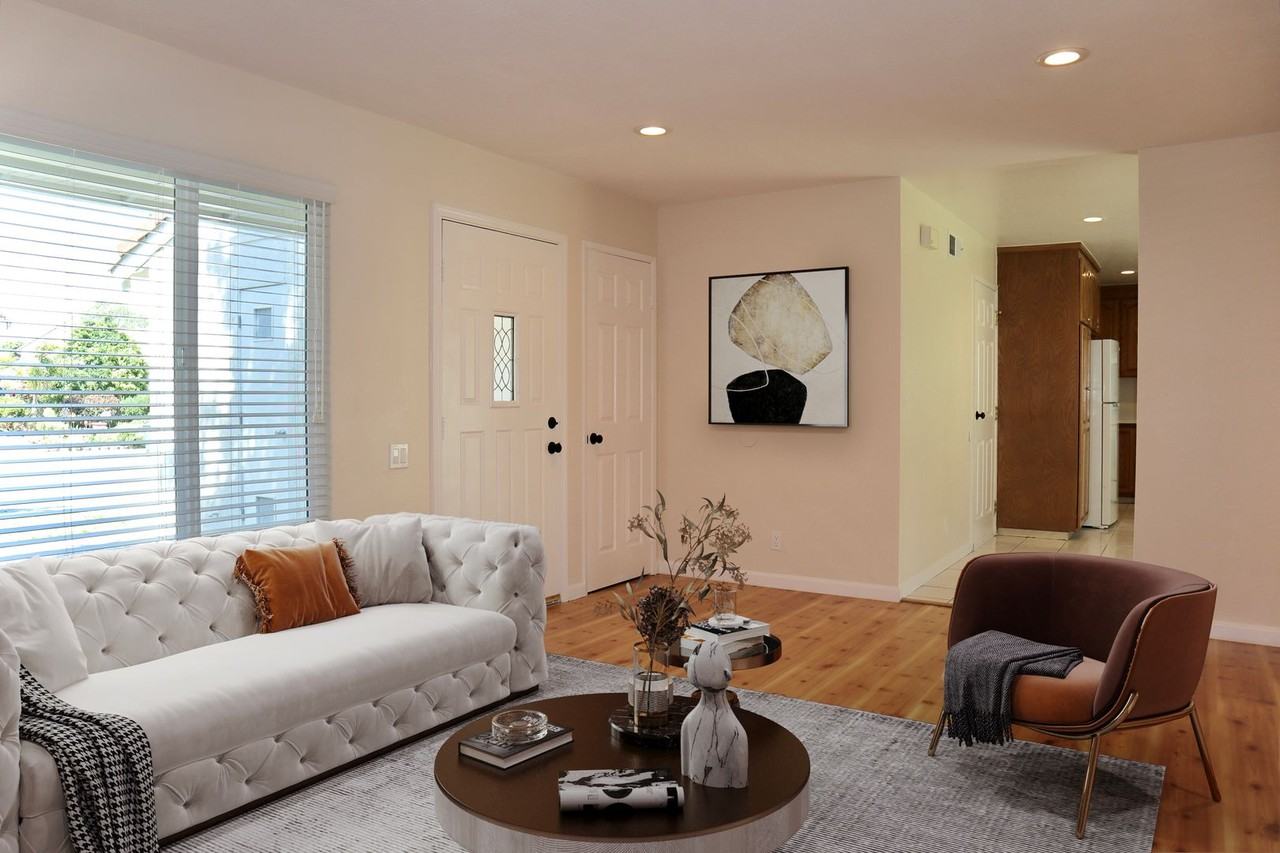 33057 Compton Ct - Photo 3 of 18