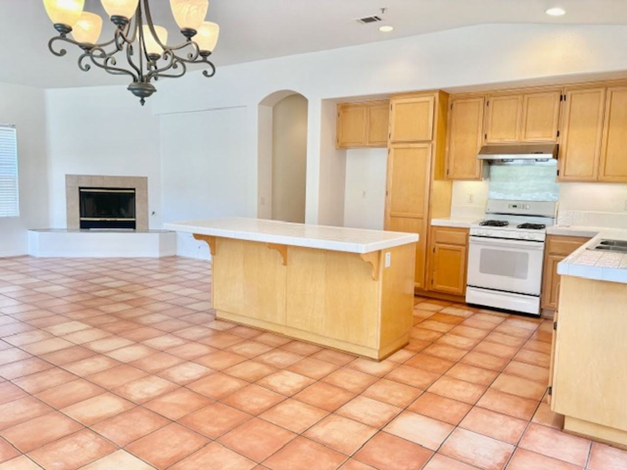1024 Jonquill Ave - Photo 4 of 26
