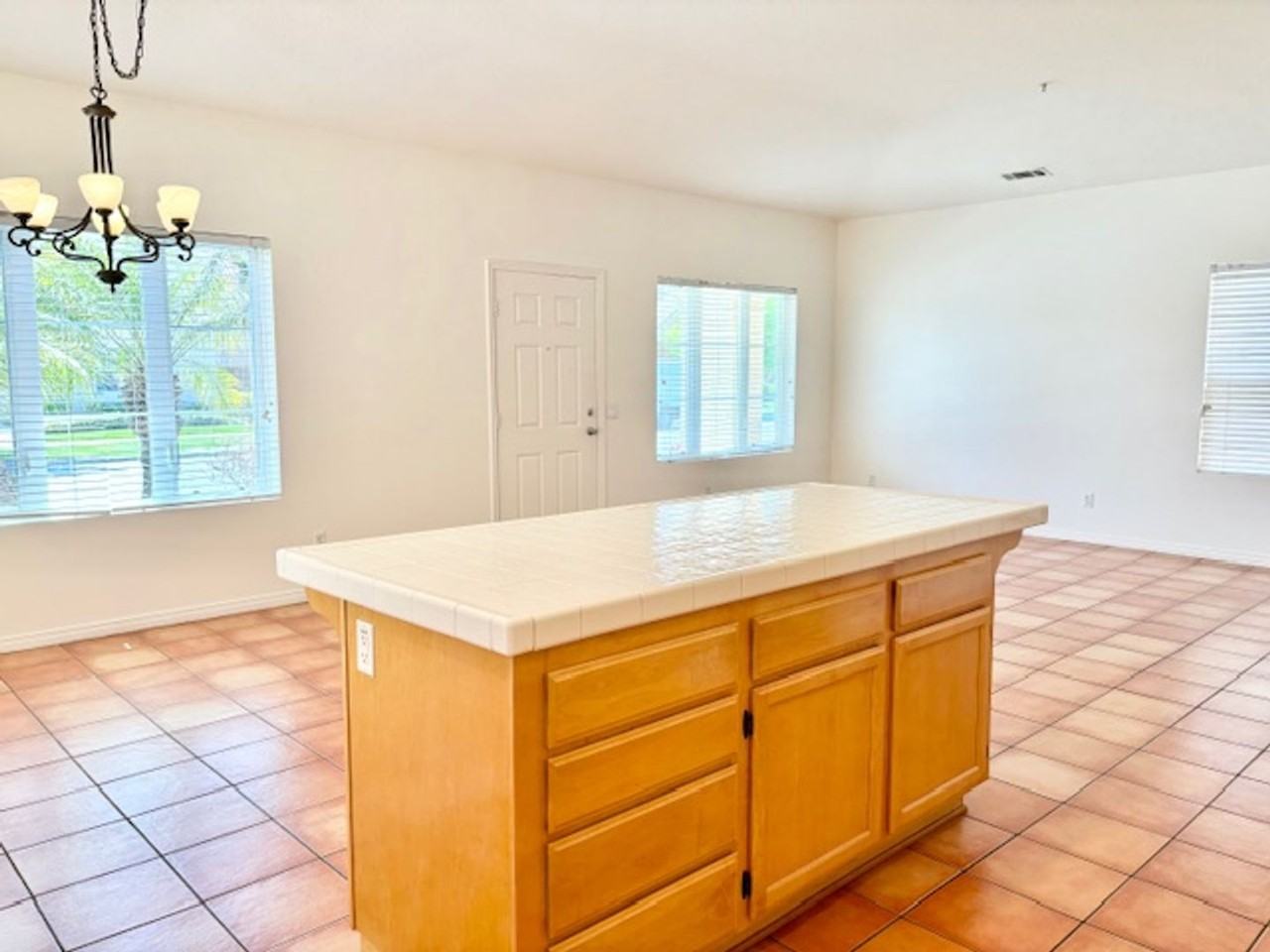 1024 Jonquill Ave - Photo 5 of 26