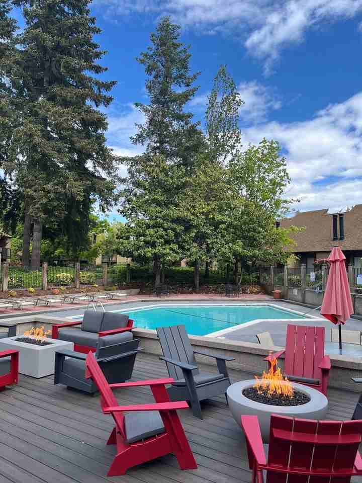 1802 Cal Young Rd - Photo 2 of 15