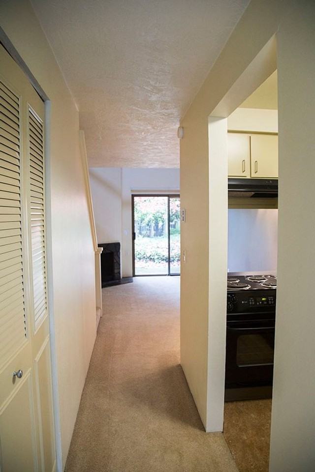 1802 Cal Young Rd - Photo 3 of 15