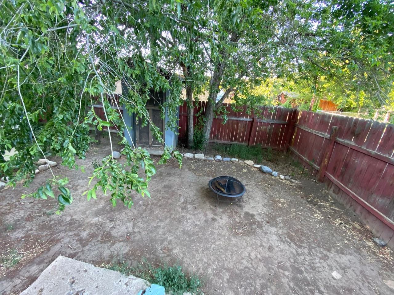 539 E 5th St - Photo 5 of 12