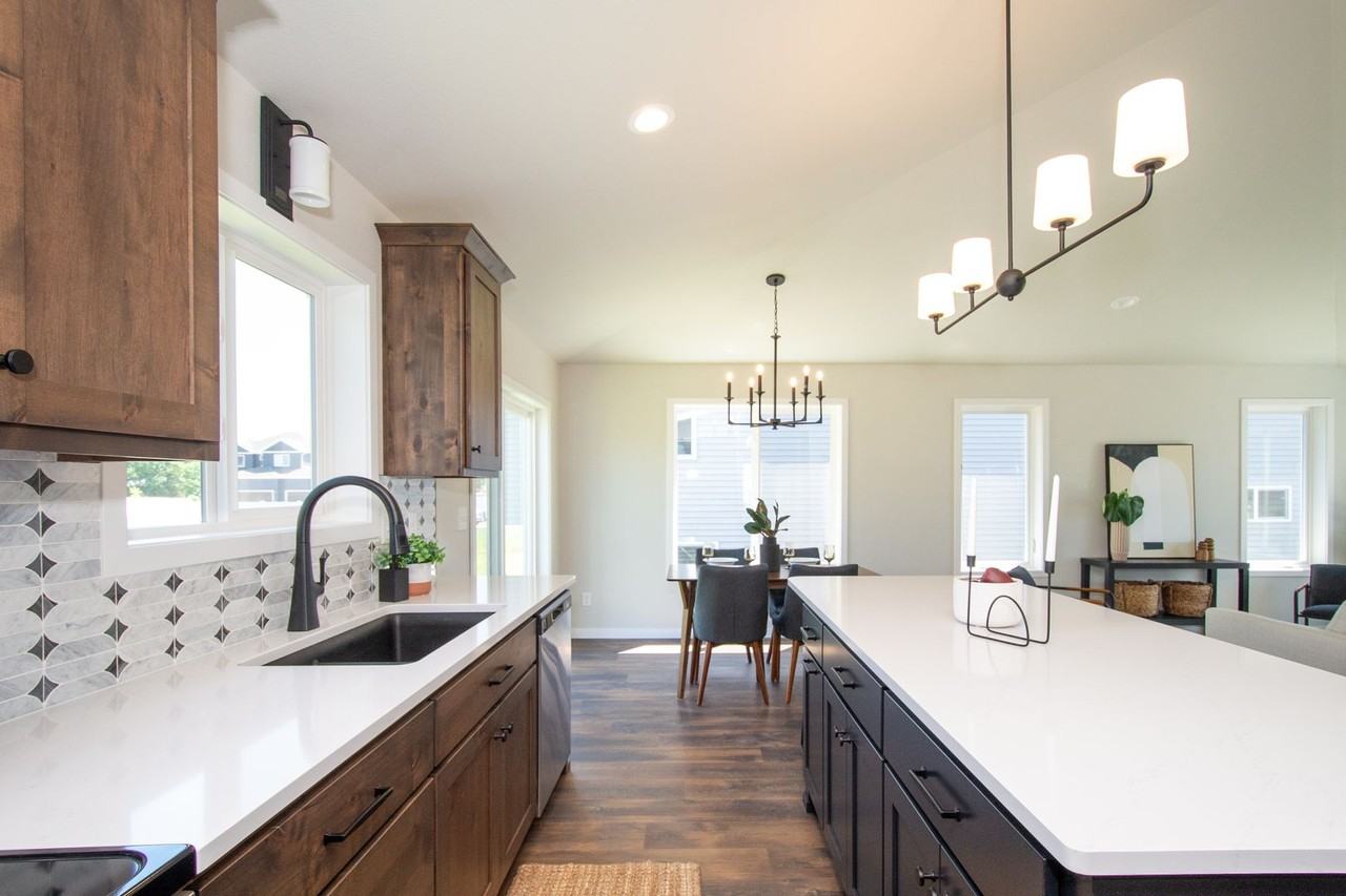 6183 Martin Ln W - Photo 3 of 50