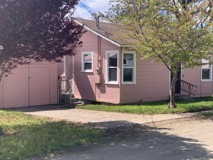 634 Ne Faculty Row - Photo 1 of 1