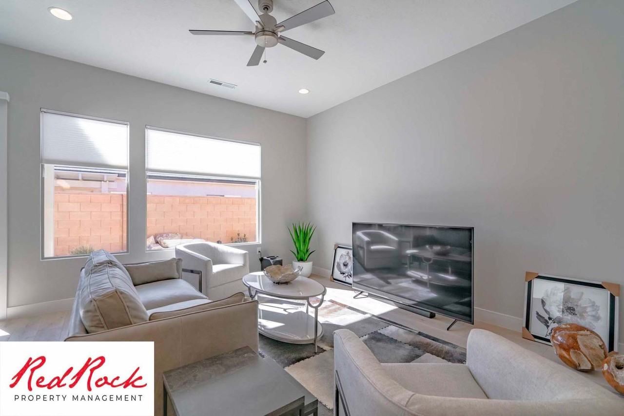 1217 W Hopewell Dr - Photo 3 of 50